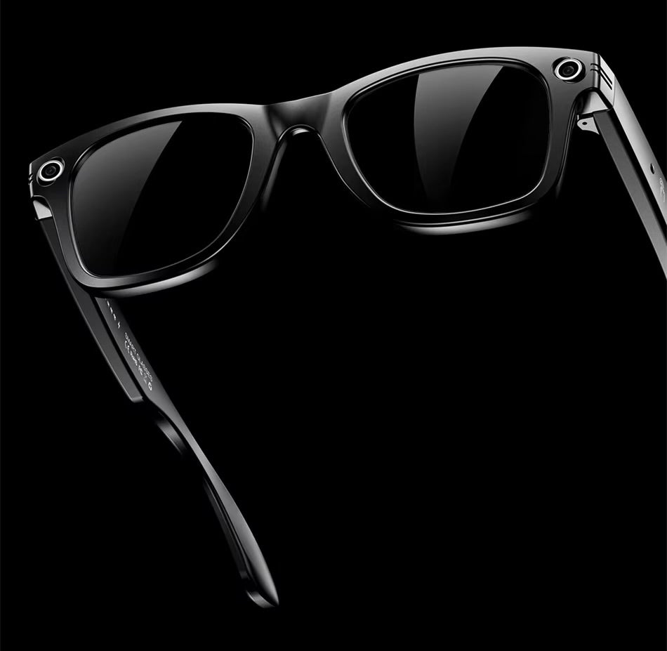 Smart video glasses