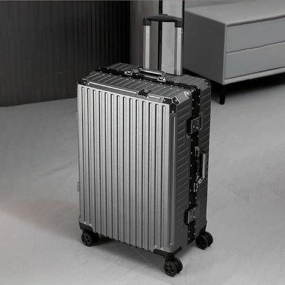 Travel suitcase aluminium
